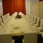 Santa Loja Hotel Tito